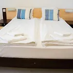 Marianas Guest house Obzor